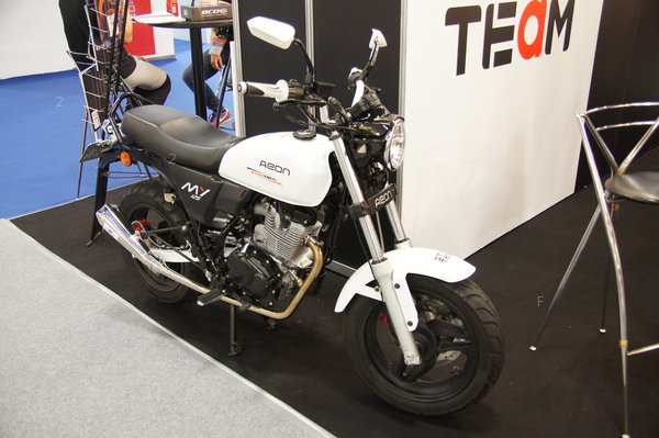 TW-MotoBike12_112.jpg