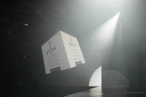 HKFW2011W-D3M4_217.jpg