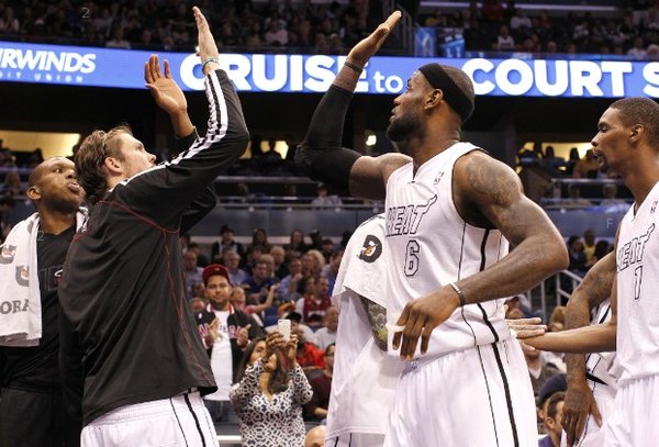 130325231834-lebron-james-celebration-magic-032513_home-t3.jpg