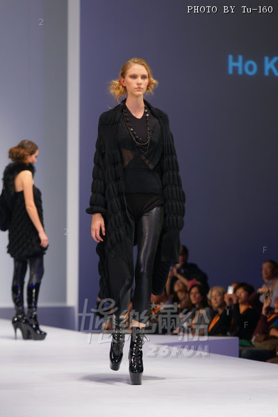 HKFW2010-D3M2_009.jpg