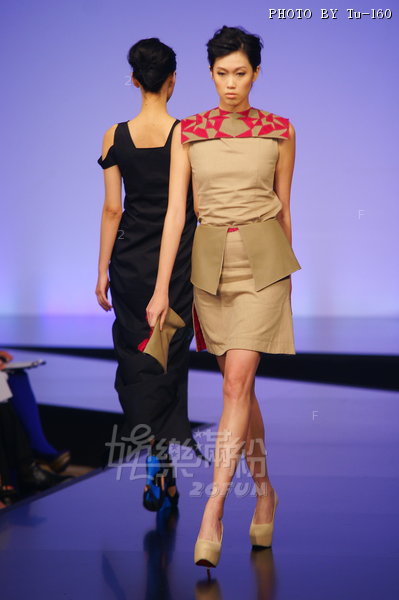 HKFW2012SS-D1HS7_055.JPG