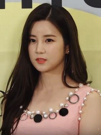 190403_박초롱_(1)-1.jpg