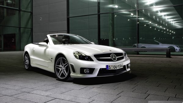 Mercedes-Benz-18-Wallpaper.jpg