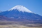 Volcan Parinacota.jpg