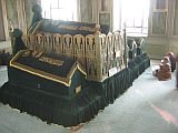 Emir Sultan 清真寺內的陵墓.jpg