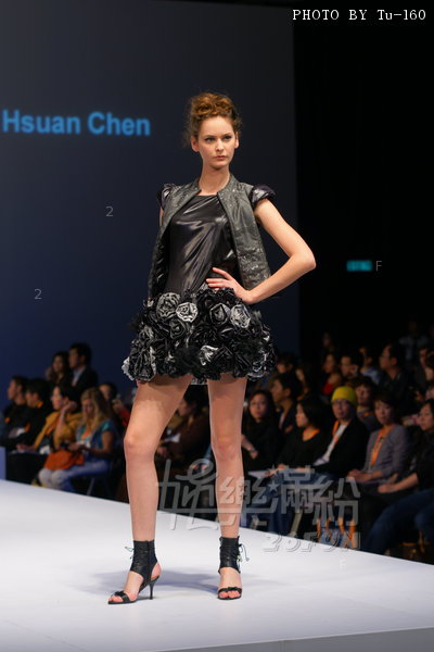 HKFW2010-D4M1_016.jpg