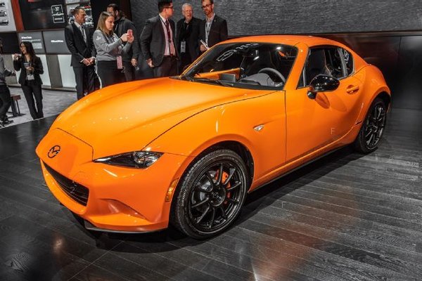 2019-mazda-mx-5-miata-30th-anniversary-14.jpg