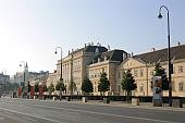 a5ate07051.jpg