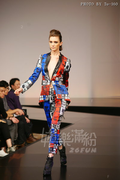 HKFW2012SS-D1m3_215.JPG