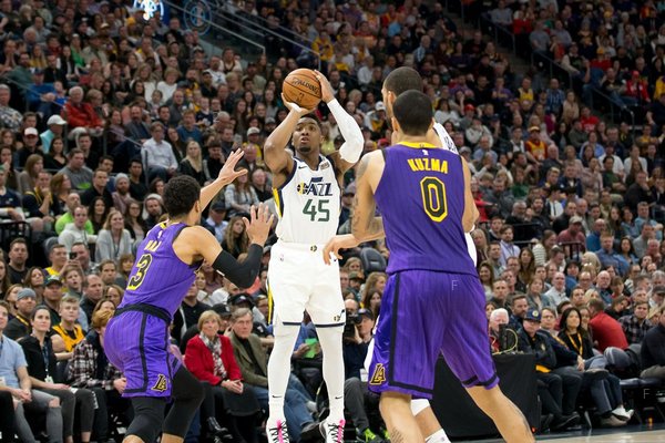 20190112-nba-los-angeles-lakers-at-utah-jazz.jpg