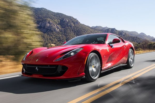 2018-Ferrari-812-Superfast-front-three-quarter-in-motion.jpg