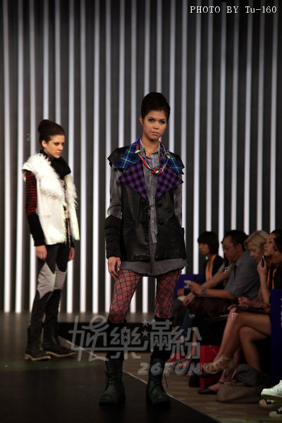 HKFW2010S-D2M3_027.jpg