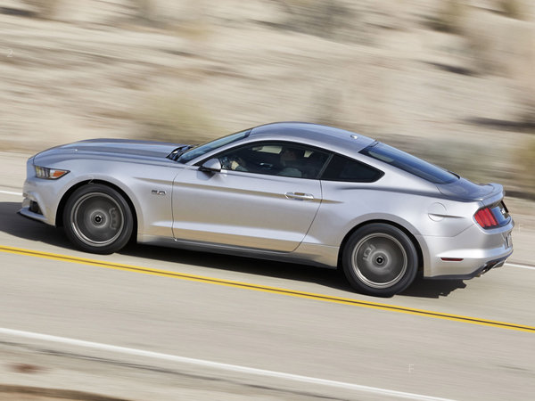 ford_mustang-gt-2014_r36.jpg.jpg