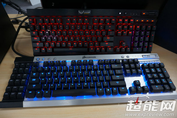 corsair_k70_19.jpg