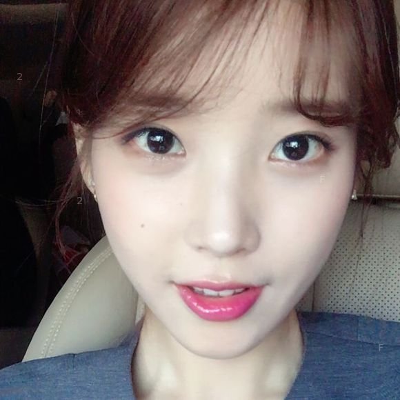iu_selca.jpg