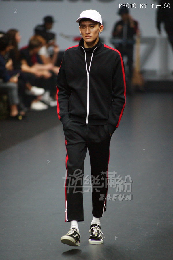 HKFW-1709d3IT_20.JPG