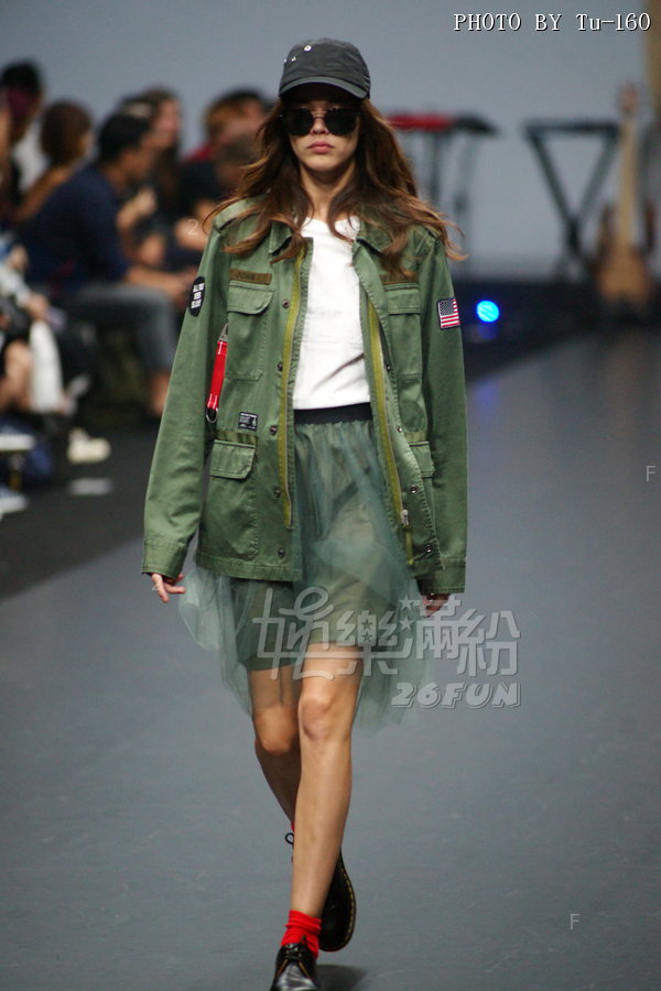 HKFW-1709d3IT_08.JPG