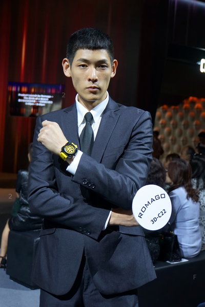 TDC-Watch-d4M2_082.JPG