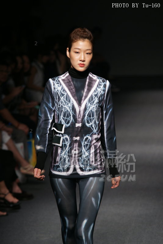 HKFW-1407d1-Poly_072.JPG