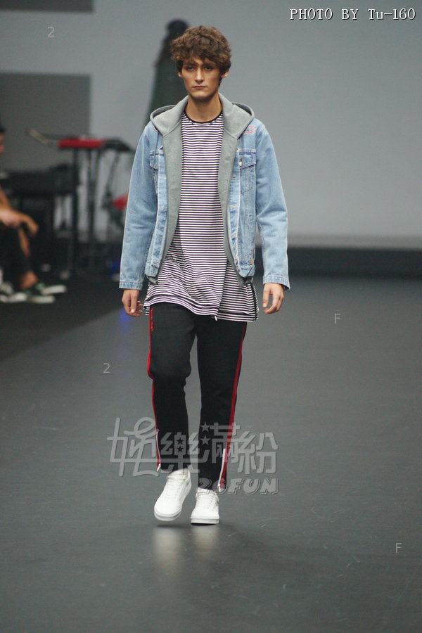 HKFW-1709d3IT_06.JPG