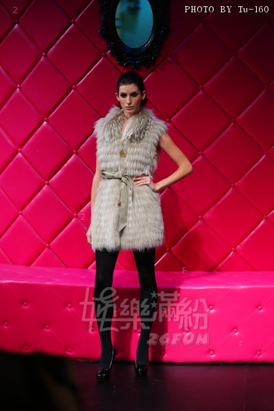 HKFW2011W-D2W4_21.jpg