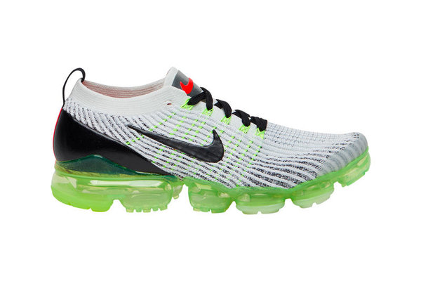 https _hypebeast.com_image_2019_02_nike-air-vapormax-flyknit-3-0-official-look-4.jpg