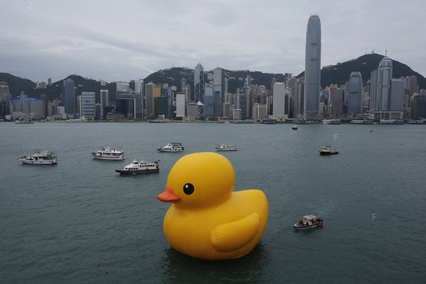 hong-kong-harbor-huge-yellow-rubber-duck.jpg