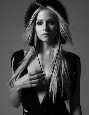 avril-lavigne-ford-models-01.jpg