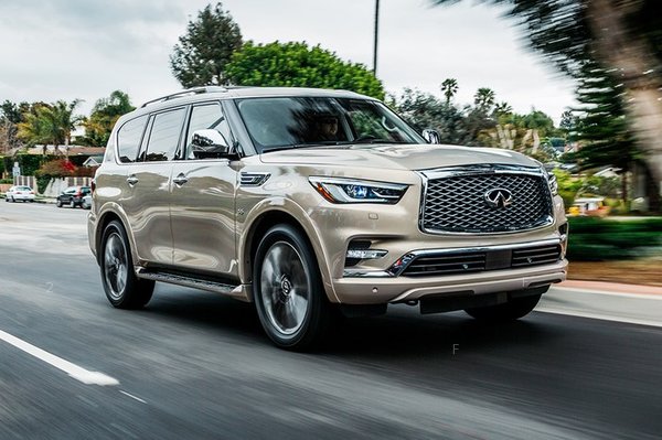 2018-Infiniti-QX80-front-three-quarter-in-motion.jpg