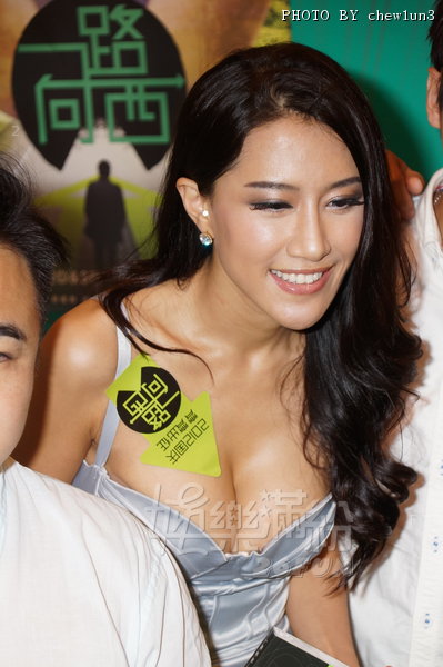 BookFair19July12 030.jpg