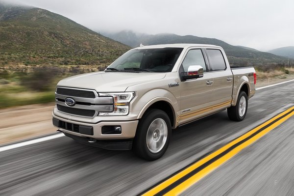 2018-Ford-F-150-Platinum-Power-Stroke-Diesel-front-three-quarter-in-motion-02.jpg