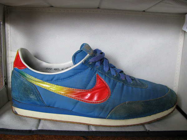 nike-sierra-rainbow-1981.jpg