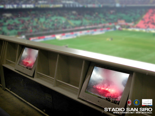 San Siro Crowd 04.jpg