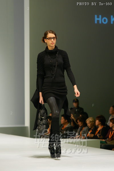 HKFW2010-D3M2_001.jpg