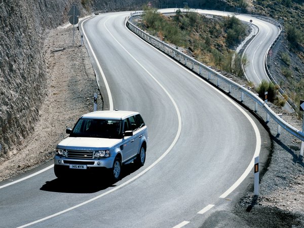 landrover_rangerover-sport()2005_m7[1].jpg