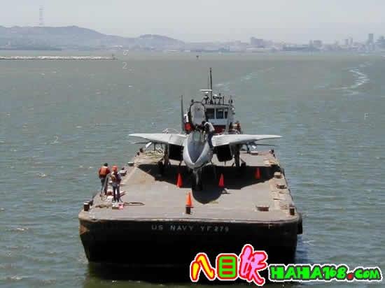 美國最新迷你型航空母艦.JPG
