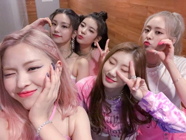 20190826_EN_ITZY_2.jpg