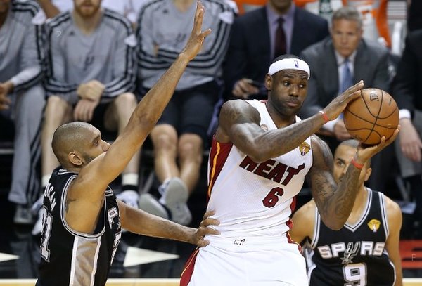 130606214350-lebron-james-against-spurs-early-game-1_home-t3.jpg