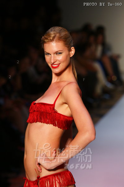 MC-FS09-Red_085.jpg