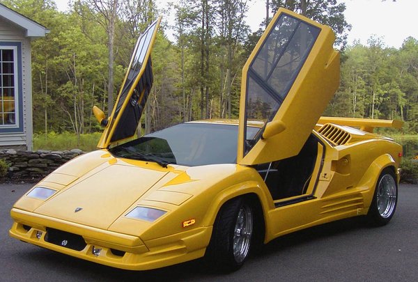 countach-yellow-hanna-big.jpg