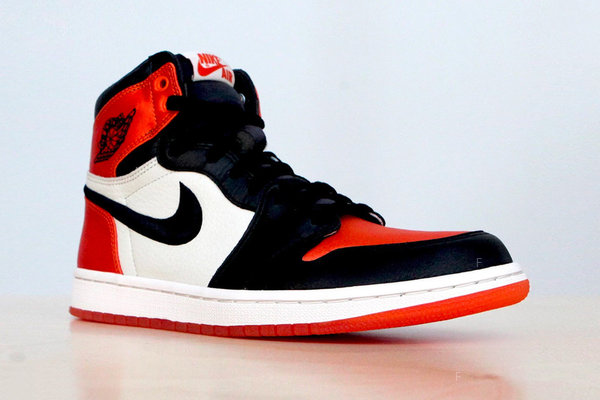 https _hypebeast.com_image_2018_04_air-jordan-1-satin-shattered-backboard-version-000.jpg