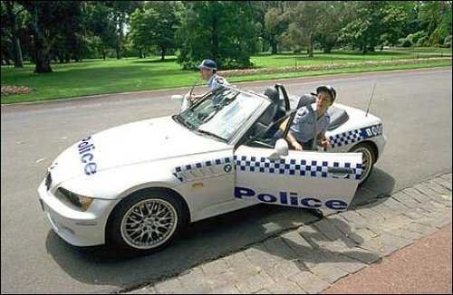 警车也要赶时髦07.jpg