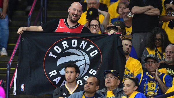 toronto-raptors-fan-.jpg