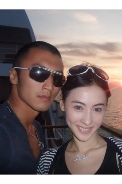 雙子柏~1.JPG