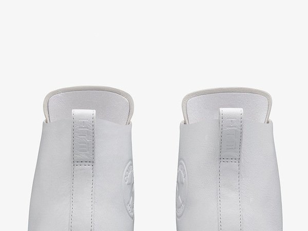 Converse_All_Star_Modern_HTM_Hi_White_heels1-800x600.jpg