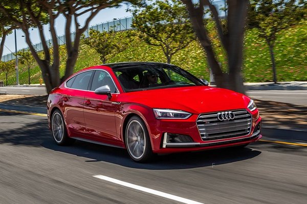 2018-Audi-S5-Sportback-front-three-quarter-in-motion-04.jpg
