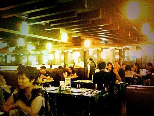 好多人去食.jpg
