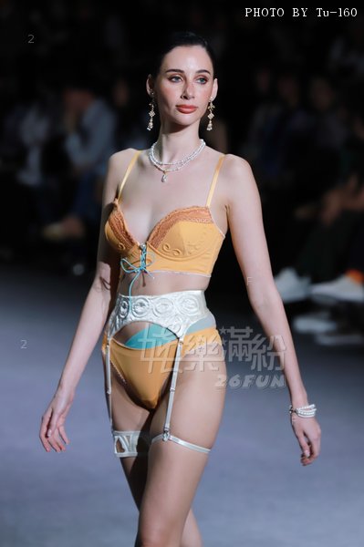 Polyu-FW2506-FW_599.jpg