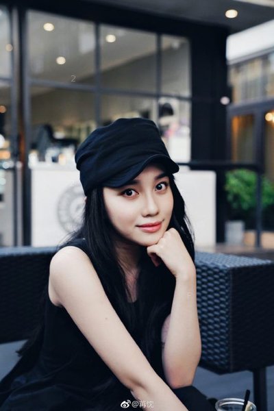 ab4deab7ly1fstk4cu9z6j222o340e87_13042647295b922ed62ff6c-533x800.jpg